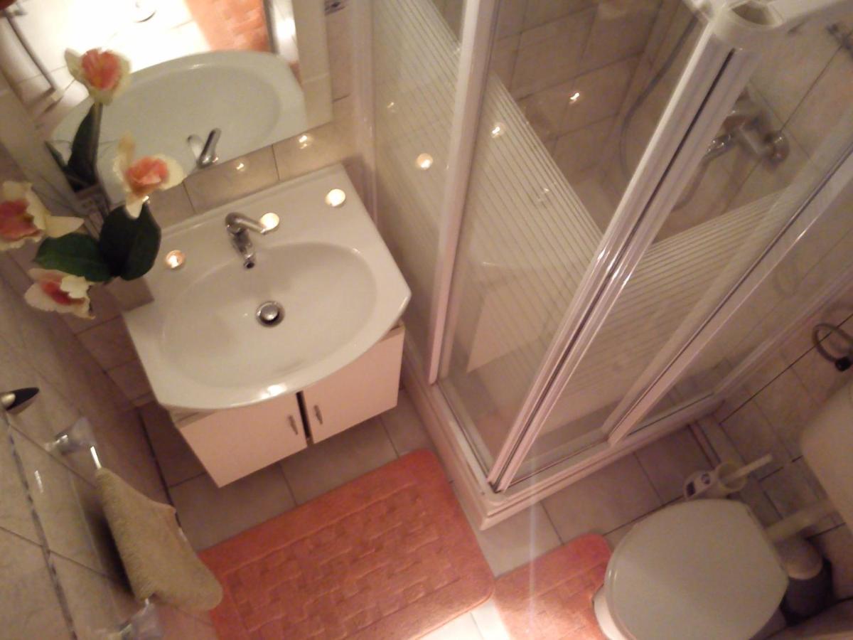 Room No3 Trogir Buitenkant foto